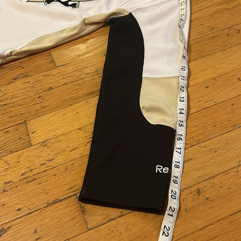 Penguins Women's Jersey 🏒🥅⛸️ - Picture 7 of 8